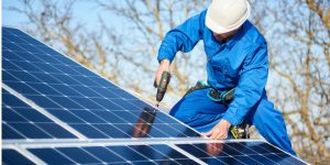 Installation Maintenance Panneaux Solaires Photovoltaïques à Montagnac-sur-Auvignon